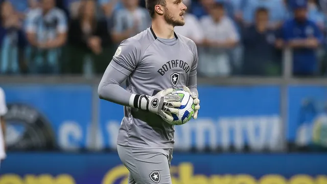 Mercato OL : Qui est Lucas Perri, le nouveau gardien qui arrive ?