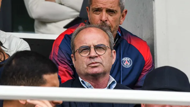 Mercato PSG : Campos désabusé, une piste s’éloigne !