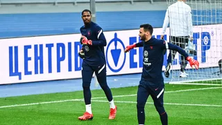 Coupe du Monde 2022 : Quel gardien pour l’Équipe de France ?