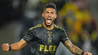 Mercato Ligue 1 : Denis Bouanga prêt à retrouver l’Europe !