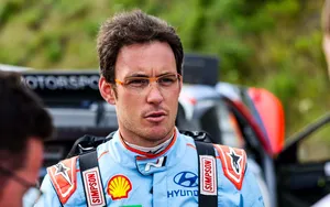 WRC : Thierry Neuville se méfie de Sébastien Ogier