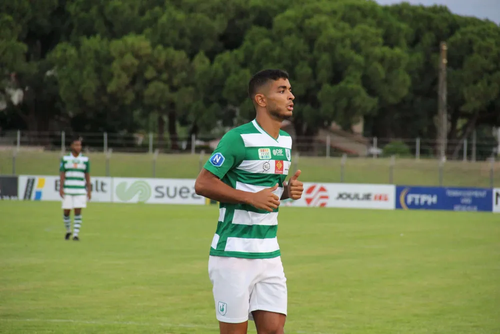 Walid Jarmouni, ici sur la pelouse du Louis-Michel, n'a pas réussi à trouver la faille hier soir à Sedan