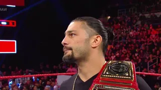 Roman Reigns interrompt sa carrière !