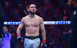 UFC : Le combat Makhachev vs. Topuria finalement plus dans les plans ?