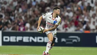 Top 14 : Bordeaux propose 800 000 euros à Matthieu Jalibert