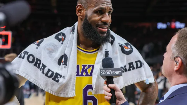 NBA : LeBron James évoque, selon lui, les deux joueurs les plus influents de l’histoire