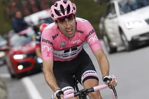 Tom Dumoulin discute avec Total Direct Energie