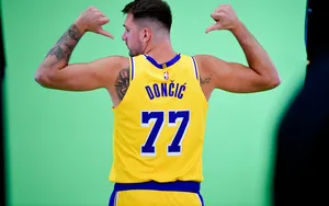 NBA : Le show Luka Doncic, un record qui met les Lakers à genoux