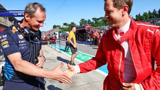 F1 : “J’aime Sebastian Vettel”, un patron d’écurie lance un appel du pied