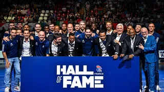 Une légende de l’Équipe de France rebondit… dans le hockey sur glace !