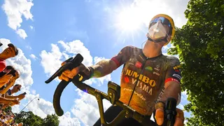 Retour des masques sur le Tour de France pour limiter les cas de COVID-19 dans le peloton