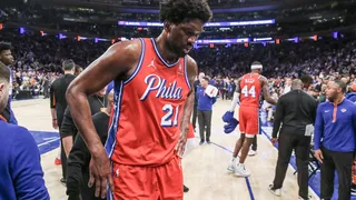 NBA : Le genou de Joël Embiid inquiète
