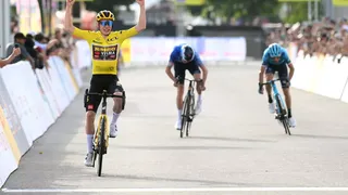 Vingegaard remporte le critérium du Tour de France à Singapour