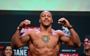 UFC : un combattant russe peut en cacher un autre pour Cyril Gane