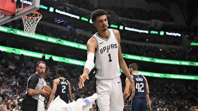 Le résumé NBA de la nuit : Débuts compliqués pour Victor Wembanyama et les Spurs, les Celtics enchaînent