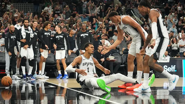 Spurs : L’improbable 5 de départ invaincu cette saison en NBA, sans Wembanyama