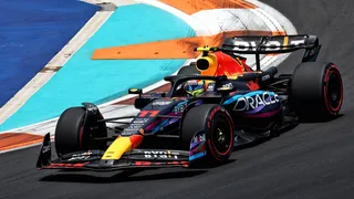 Formule 1 – GP de Miami : les résultats du samedi : Pérez en pole, Alonso sur la première ligne !