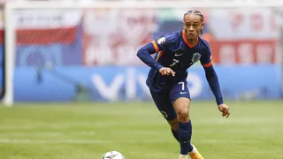 Mercato PSG : un ex-international néerlandais sème le doute sur l’avenir de Xavi Simons