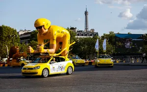Tout savoir sur la caravane publicitaire du Tour de France 2025