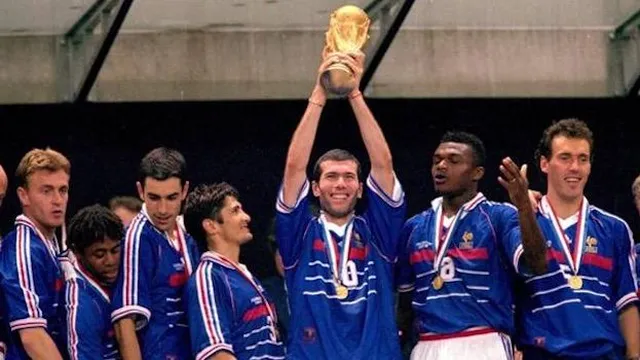 12 Juillet 1998 : Pour l’éternité