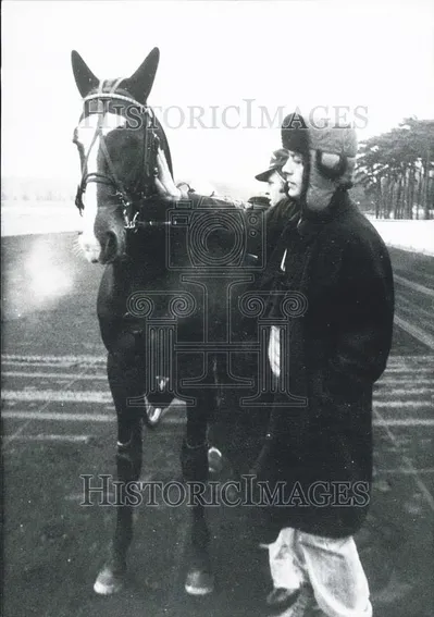 Deux vedettes: Fakir du Vivier et Alain Delon