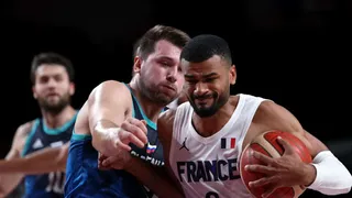 JO – Basket : la France bat la Slovénie et file en finale