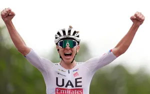Etape 2 du Giro 2024 – Classement et résultat : Pogacar s’impose et prend le maillot rose !