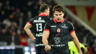Top 14 : Antoine Dupont pourrait quitter le Stade Toulousain après les JO 2024