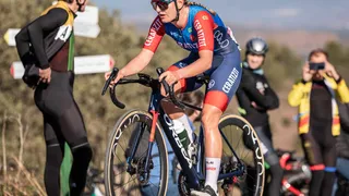 Tour de France Femmes : Cédrine Kerbaol offre une victoire historique au cyclisme tricolore !
