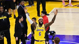 Playoffs NBA 2023 : LeBron James, inoxydable, porte les Lakers face à Memphis