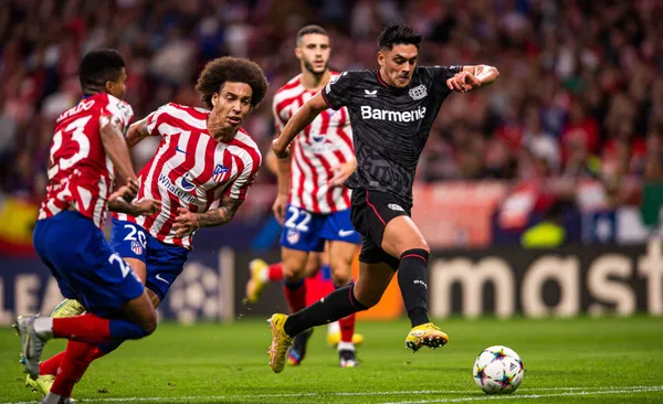 Dans le viseur de Leeds United, Nadiem Amiri, le joueur de Leverkusen, n'a pas souhaité aller plus loin pour rejoindre l'OM durant ce mercato estival (iconsport)