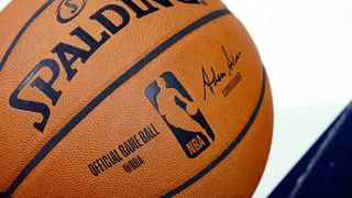 Le débat de la semaine : faut-il continuer à reporter les matchs NBA ?