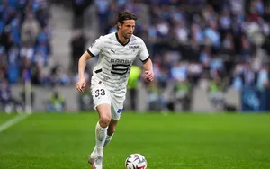 OL : que peut apporter Hans Hateboer aux Gones ?