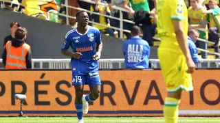 Mercato Strasbourg : le successeur identifié de Diarra file en Espagne !