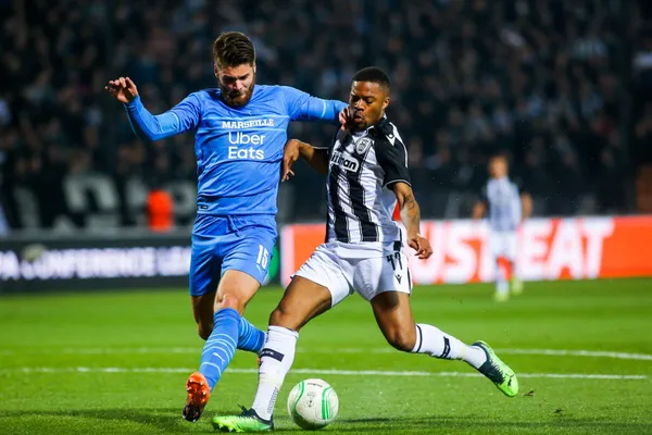 Chuba Akpom, énorme en Championship la saison dernière, pourrait rejoindre le nord de la France et été. Direction Lens ou le LOSC ? (iconsport)