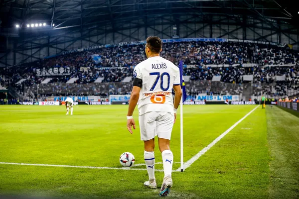 Alors que son avenir semblait s'écrire loin des Bouches-du-Rhône, Alexis Sanchez pourrait finalement effectuer son grand retour à l'OM durant ce mercato d'été (iconsport)