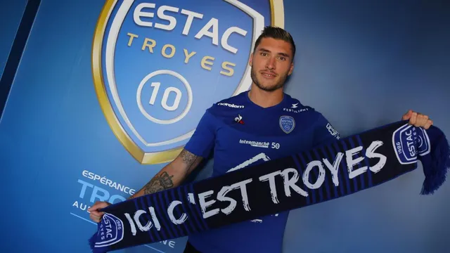 Gauthier Gallon quitte déjà Nîmes pour rejoindre Troyes