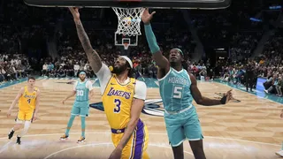 NBA : Le remplaçant d’Anthony Davis quitte déjà les Lakers !