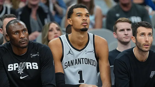 NBA : Victor Wembanyama, même le rôle de remplaçant lui va comme un gant