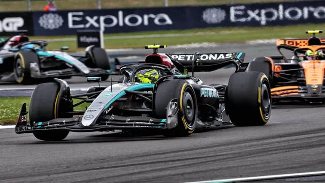 F1 : À domicile, Lewis Hamilton remporte le GP de Grande-Bretagne