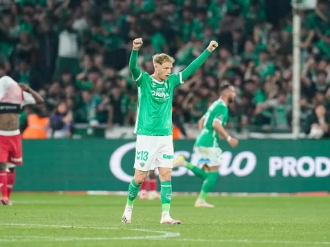 Mercato ASSE : La prolongation de Maxime Bernauer est une excellente nouvelle pour les Verts