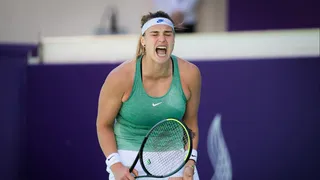 WTA – Abu Dhabi : Sabalenka domine Sakkari et file en finale