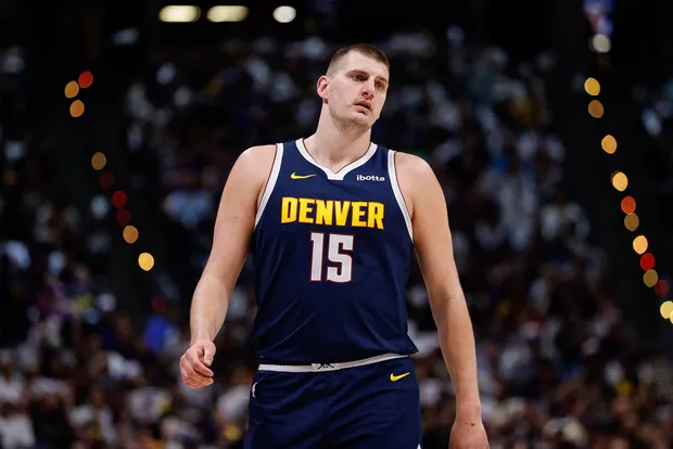 Nikola Jokic et les Nuggets sont en quête d'un deuxième titre NBA