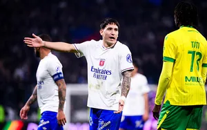 Mercato RC Lens : 3 portes de sortie pour Martin Satriano, dans une impasse à l’OL