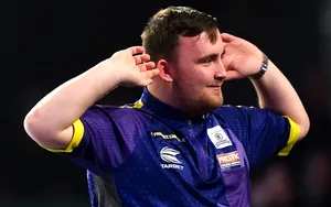 Fléchettes : Revivez l’incroyable parcours de Luke Littler lors du PDC World Darts Championship 2024