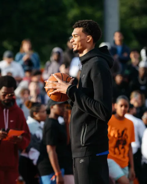 Victor Wembanyama lors d'un événement promotionnel avec Nike à Paris - Source : Icon Sport