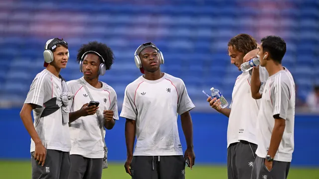 OL : Barisic, Gomes Rodriguez, De Carvalho, Molebe, Paulo Fonseca fait le point sur les jeunes 