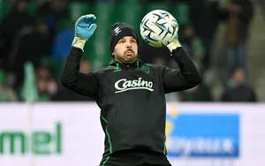 Mercato ASSE : Pourquoi remplacer Gautier Larsonneur devient une priorité pour KSV