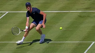 ATP – Queen’s : Sinner et Sonego éliminés, Mannarino qualifié