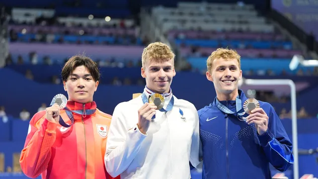 JO 2024 : champion olympique, Léon Marchand est sous le choc